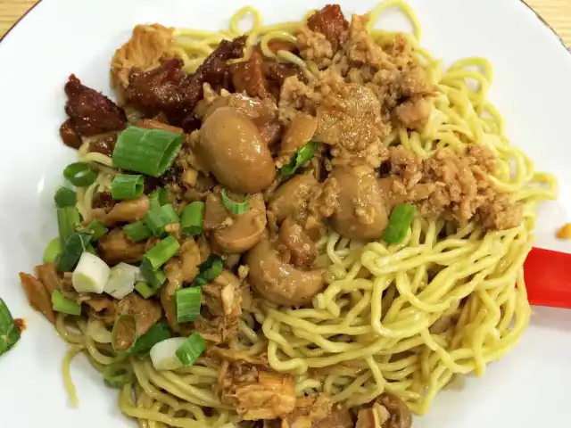 Gambar Makanan Bakmi Aloi 11