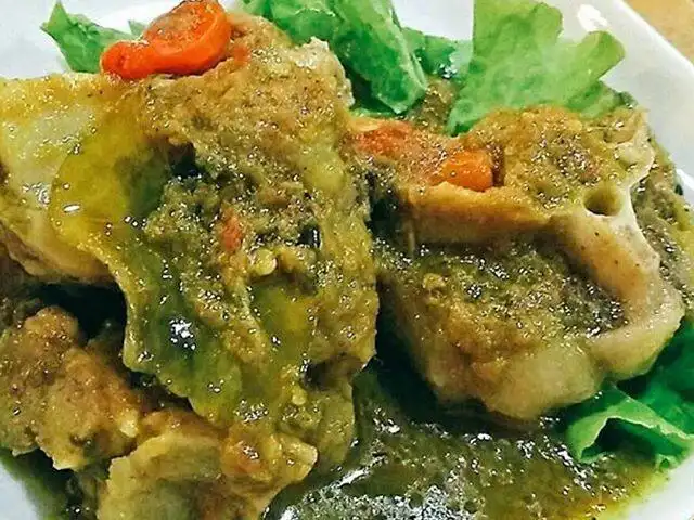 Gambar Makanan Sop Buntut Ibu Henny 12