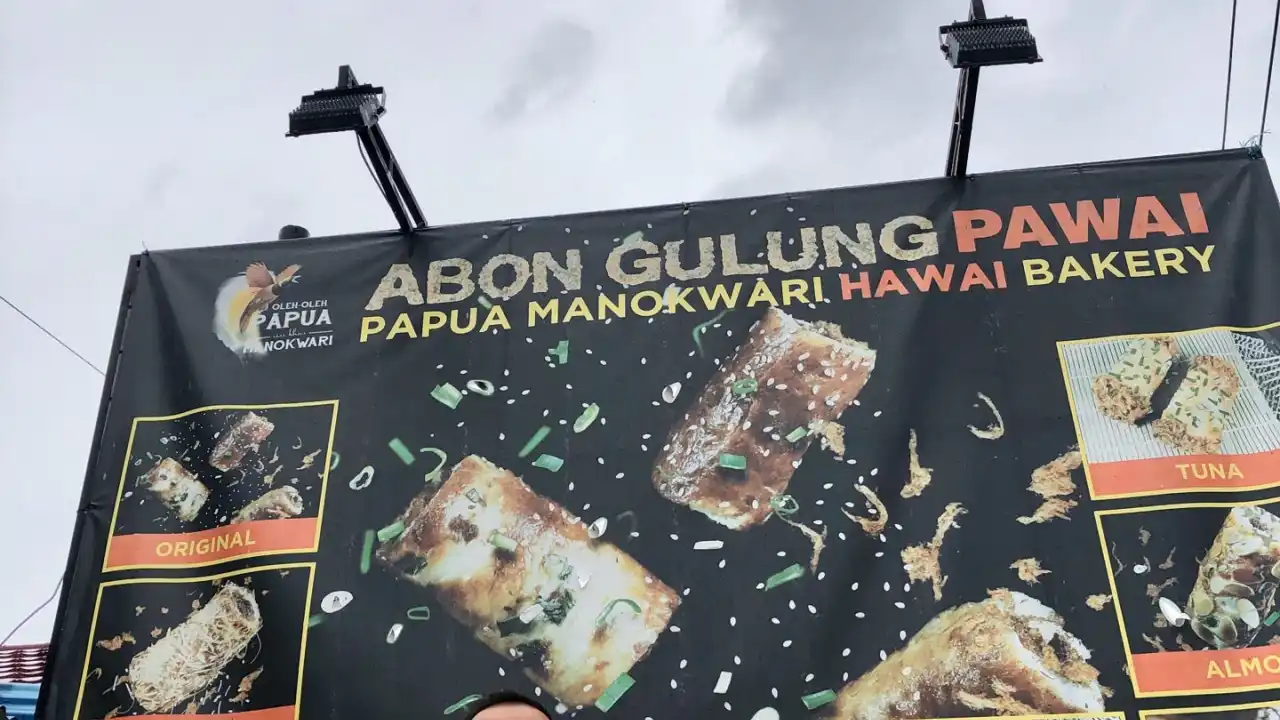 Abon Gulung Hawai Bakery