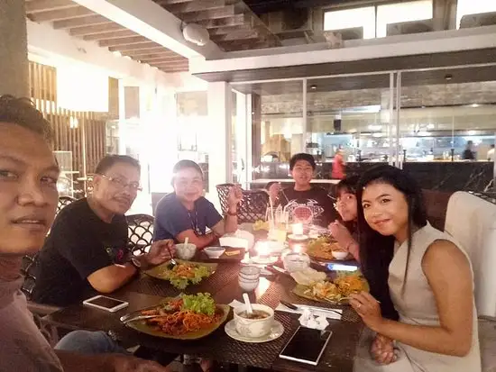 Gambar Makanan Madam Tan Resto 5