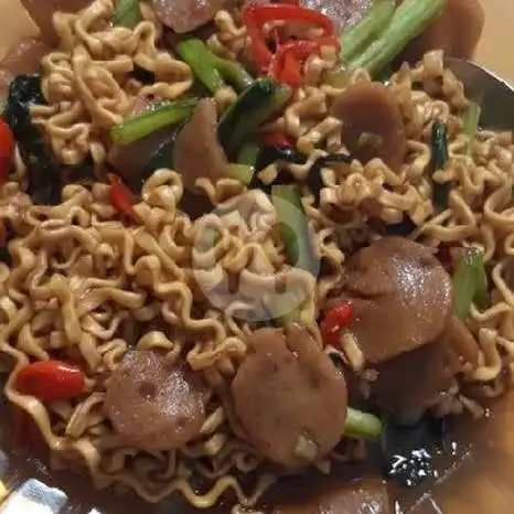 Gambar Makanan Indomie Tumis dan Nasi Goreng Solid, Blunyah Rejo 3