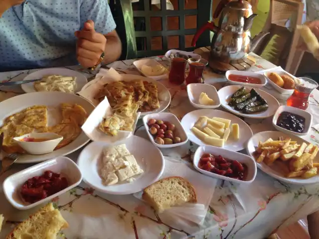 Asmalı Konak Kahvaltı Evi'nin yemek ve ambiyans fotoğrafları 9