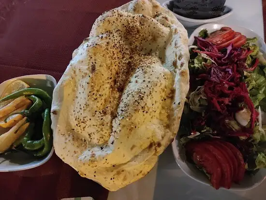 Zumrut Restaurant'nin yemek ve ambiyans fotoğrafları 2