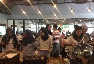 T & Co Cafe Sg Lembing