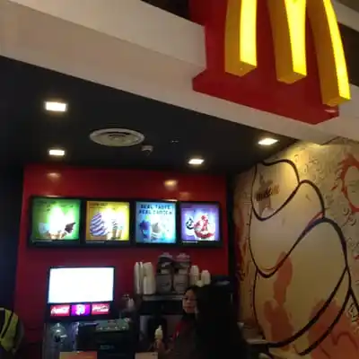 McDonald&apos;s Food Photo 4