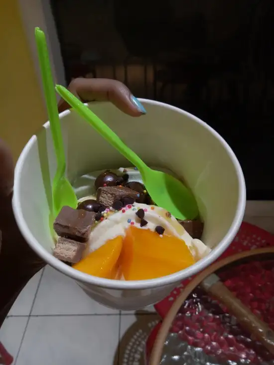 Gambar Makanan Gili Yo Frozen Yogurt 13