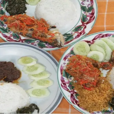 Ayam Kremes Mekar Wahyu Mandiri, Jatinegara