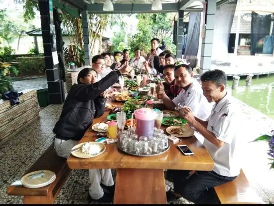 Gambar Makanan Bale Bintang Resto 7