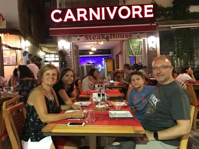 Carnivore Steakhouse'nin yemek ve ambiyans fotoğrafları 9