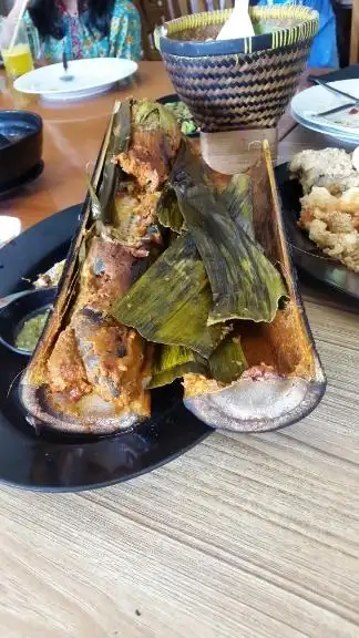 Gambar Makanan Ikan Bakar Karimata 17