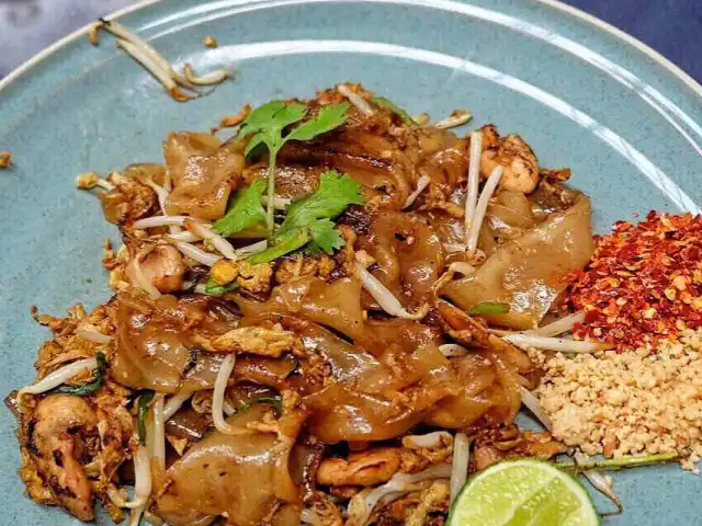 Gambar Makanan Kiin Thai Bistro 16