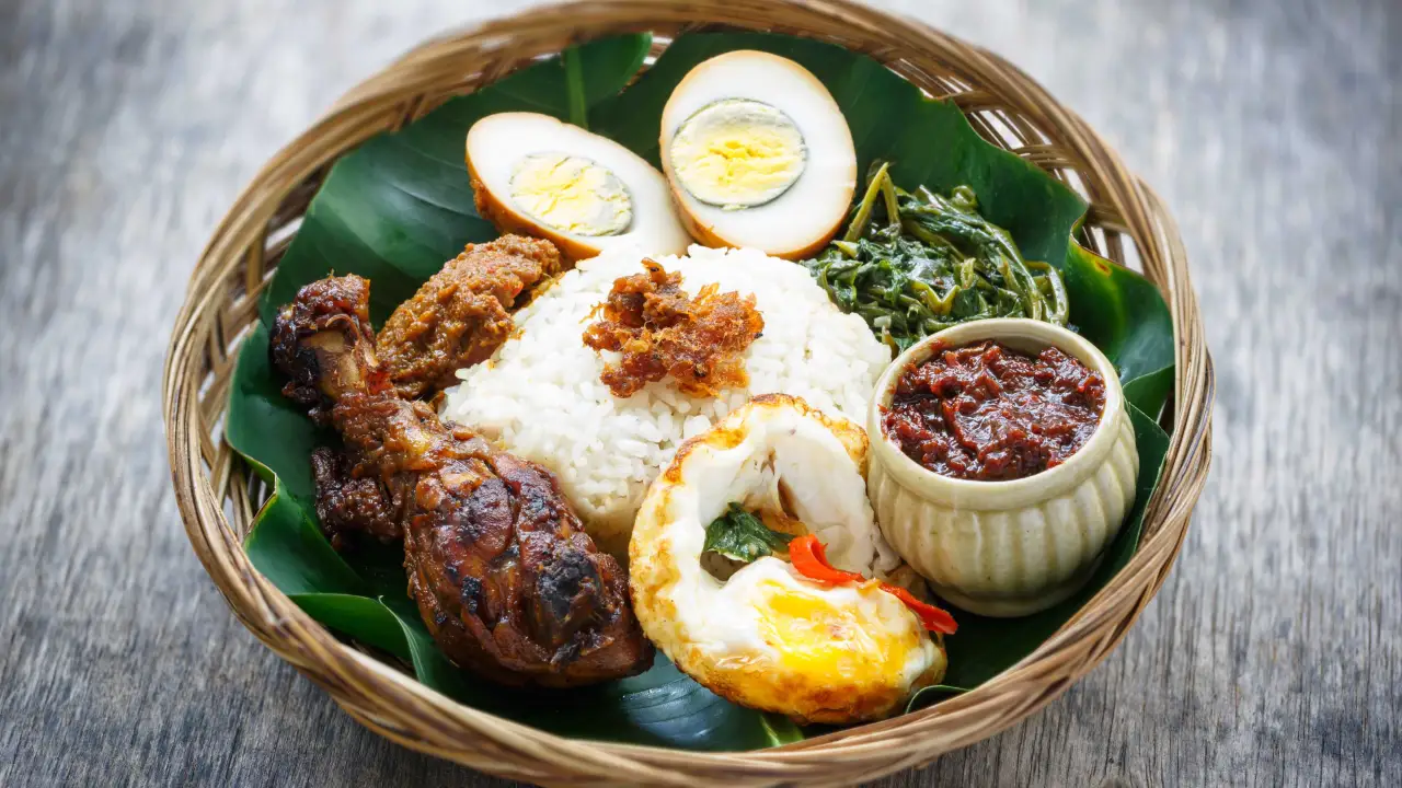 Nasi Ulam Budu & Ikan Bekok