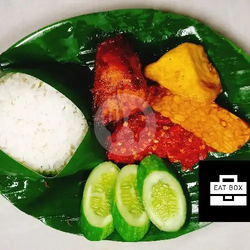 Gambar Makanan Nasi Ayam Goreng Bakar_Bang Raziq_EatBox, Parkirnya Samping Warkop 2