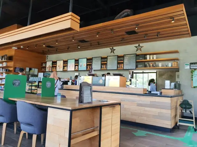 Gambar Makanan Starbucks - Rest Area Km 429 4
