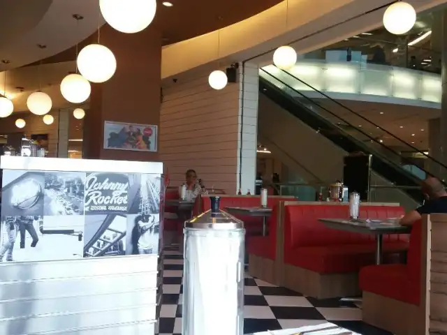 Gambar Makanan Johnny Rockets - Lotte Shopping Avenue 17