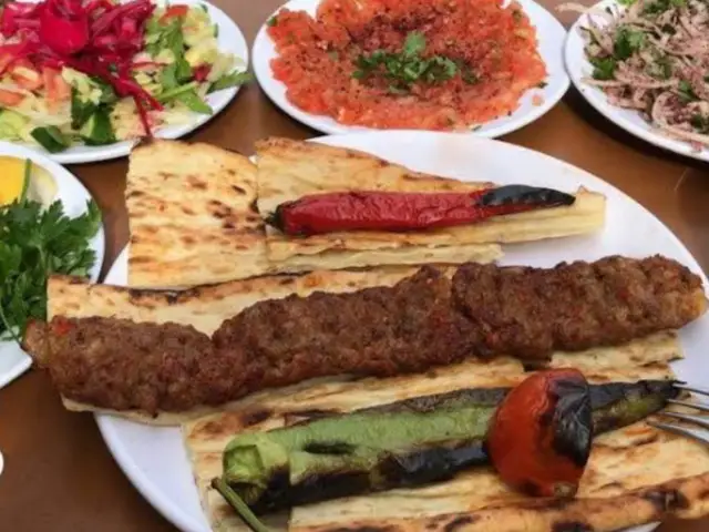 Bahar Köfte & Izgara'nin yemek ve ambiyans fotoğrafları 1