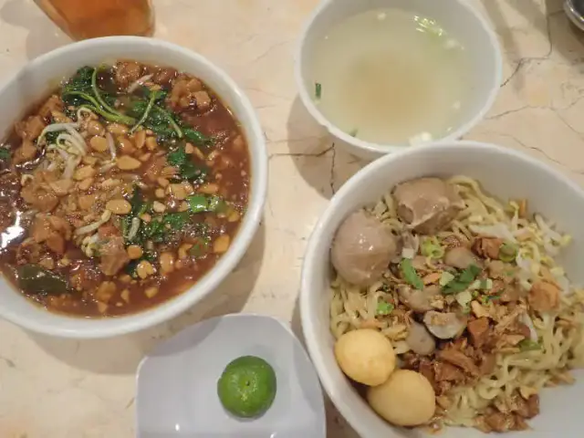 Gambar Makanan Bakmi Golek 19