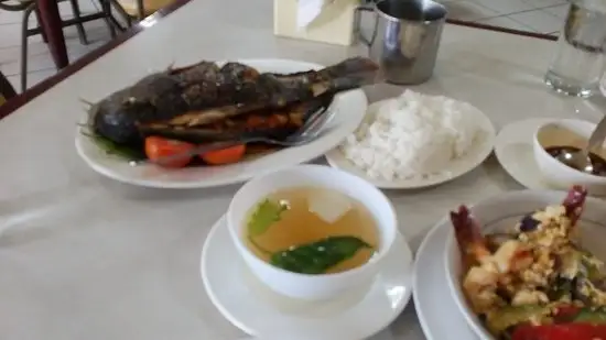 Hapag Filipino Restaurant Food Photo 1