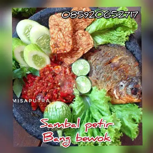 Gambar Makanan Pecel Lele Sambal Petir Bang Bewok, Ciputat Raya 16