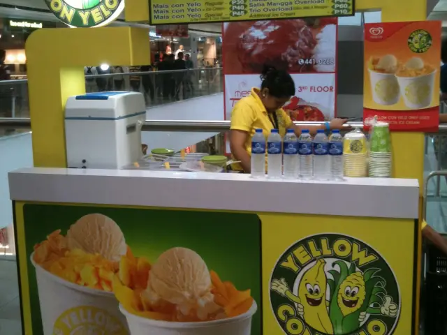Yellow Con Yelo Food Photo 3