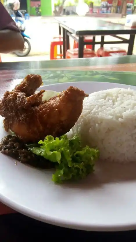 Gambar Makanan Ayam Penyet Pak Ulis 11