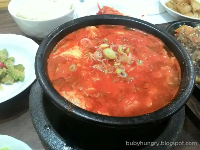 Gambar Makanan Hwang Geum Bab 15