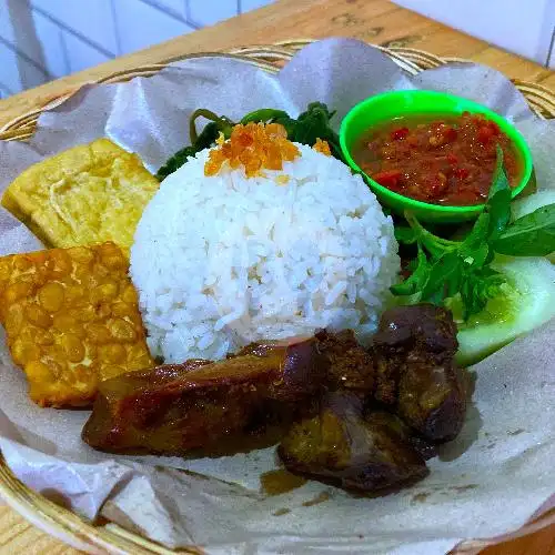 Gambar Makanan Sop Iga, Penyet Selasih 12