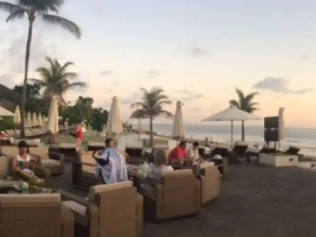 Gambar Makanan Sanje Sunset Lounge - The Seminyak Beach Resort 4