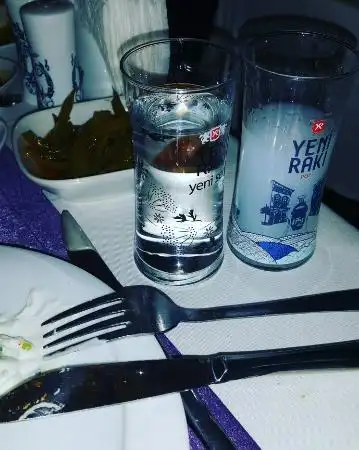 Mor Meyhane Beyoğlu'nin yemek ve ambiyans fotoğrafları 1