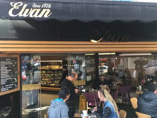 Elvan Pastanesi'nin yemek ve ambiyans fotoğrafları 26