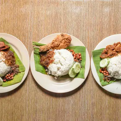 Nasi Lemak & Roti Canai