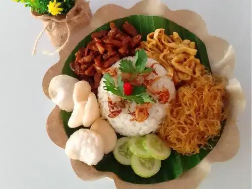 GADO GADO DAN NASI UDUK PATUNG GAJAH