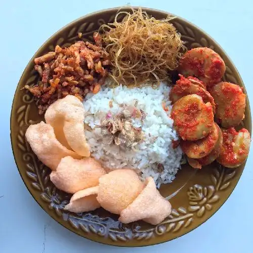 Gambar Makanan Warung Nasi Uduk Bude, Imam Bonjol 7