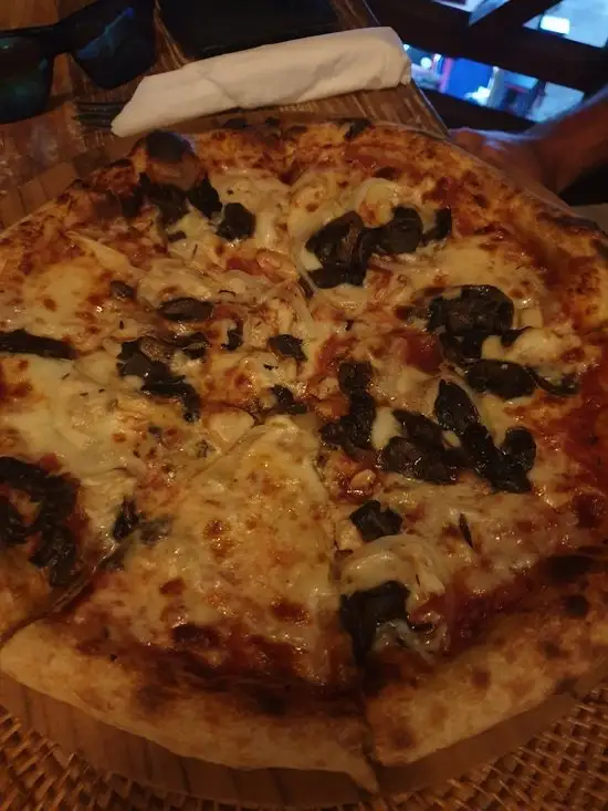 Gambar Makanan Francesco's Pizza 16