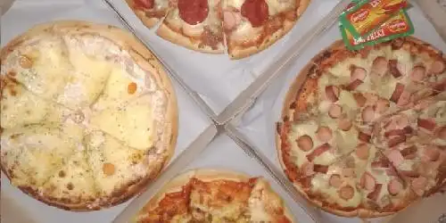 Pizza Raissa & Bolu Gulung, Karya