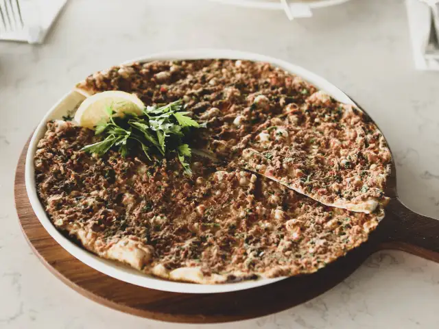Kadiroğlu Lahmacun & Kebap'nin yemek ve ambiyans fotoğrafları 1