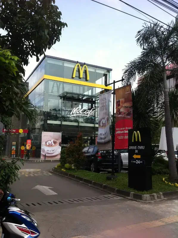 Gambar Makanan McDonald's 8