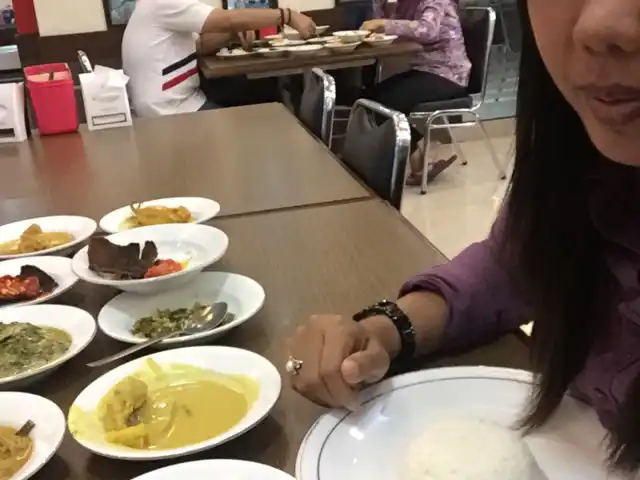 Gambar Makanan Restoran Sederhana Masakan Padang 5