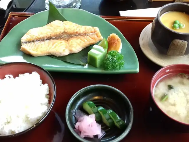 Gambar Makanan Miyama Japanese Restaurant 11
