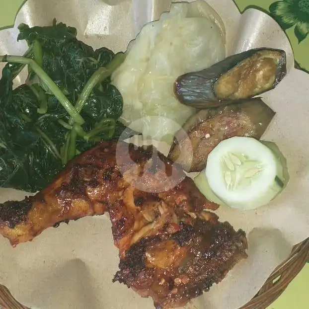 Gambar Makanan Nasi Tempong Keyla, Pulau Batanta 7