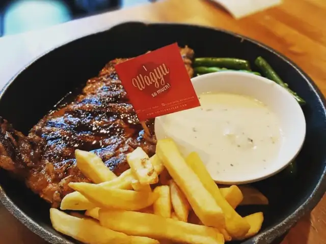 Gambar Makanan Steak Hotel by Holycow!  1