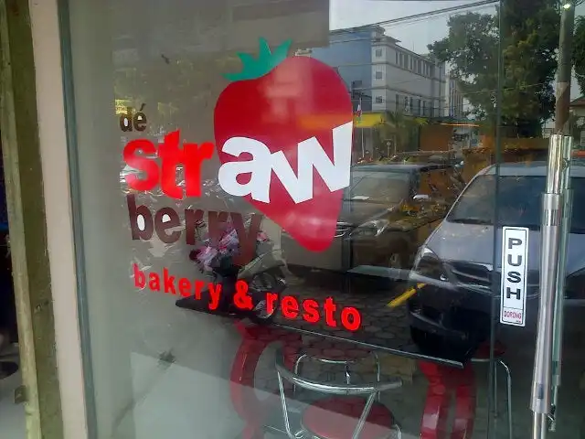 De Strawberry Bakery