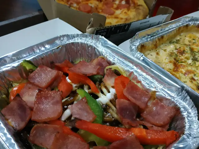 Gambar Makanan Domino's Pizza 15