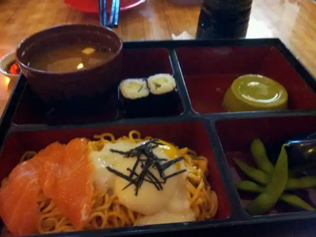 Sushi Tie Food Photo 2
