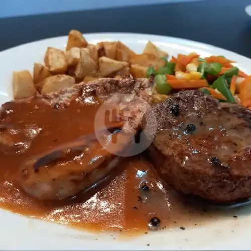 Gambar Makanan Steak Potik, Victoria Square Cimone 12
