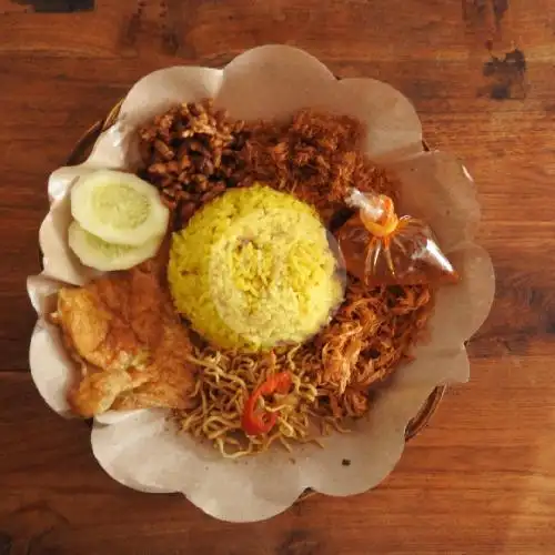 Gambar Makanan Nasi Kuning Kunyit Masakan Khas Jawa 10