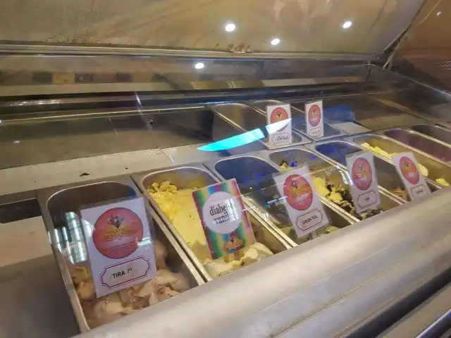 Gambar Makanan Mama's Gelato & Pizzeria 9