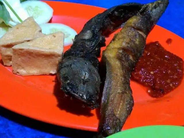 Warung Sea Food Depan Puskib