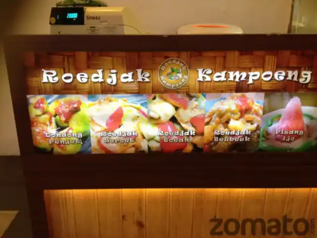 Gambar Makanan Roedjak Kampoeng 2