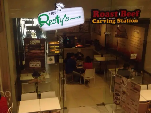 Chef Resty's Roast Beef Carving Station Food Photo 15